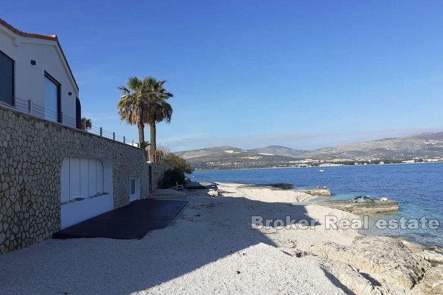 Ostrov Čiovo - Dům v první řadě k moři s přímým přístupem na pláž