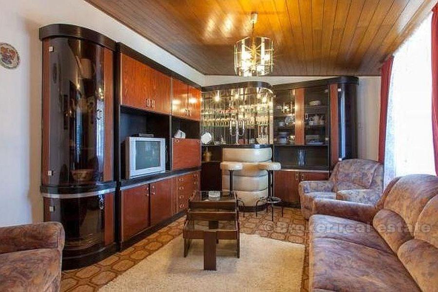 Podstrana - à proximité de Split, appartement de deux chambres