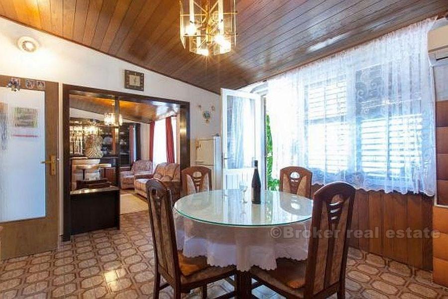 Podstrana - à proximité de Split, appartement de deux chambres