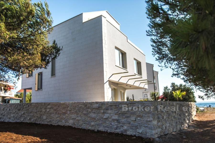 Zadar, willa z basenem, nad morzem