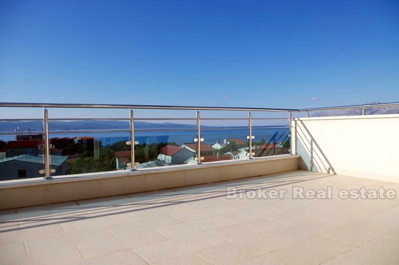 Près de Makarska, appartements de luxe dans un immeuble neuf