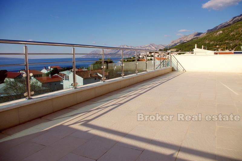 Près de Makarska, appartements de luxe dans un immeuble neuf