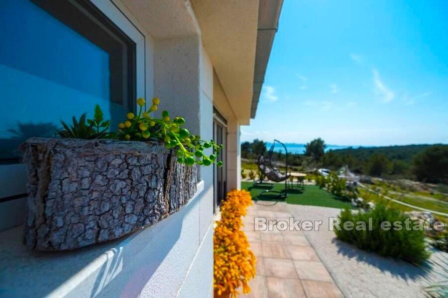 Brac - Feriehus med havutsikt