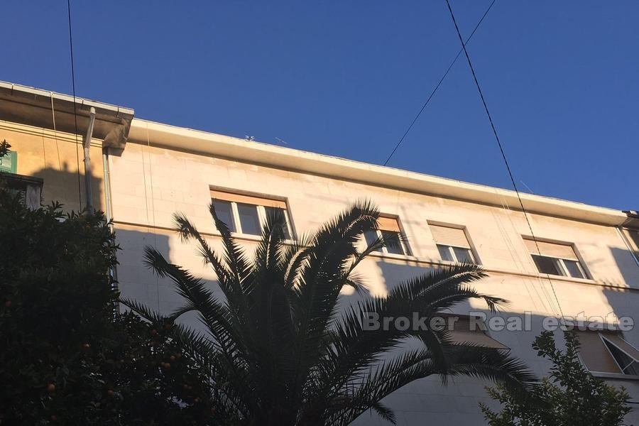 Split, Manus, odnowiony apartament z trzema sypialniami