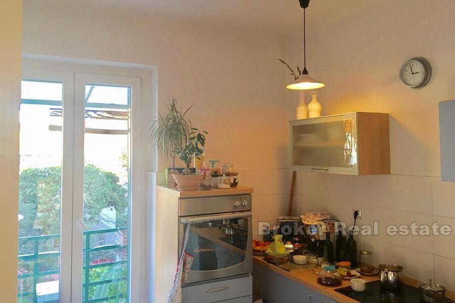 Split, Manus, odnowiony apartament z trzema sypialniami