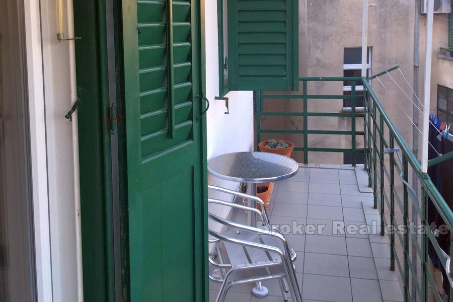 Split, Manus, odnowiony apartament z trzema sypialniami