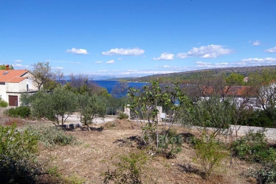 Ostrov Brač - dom na renováciu