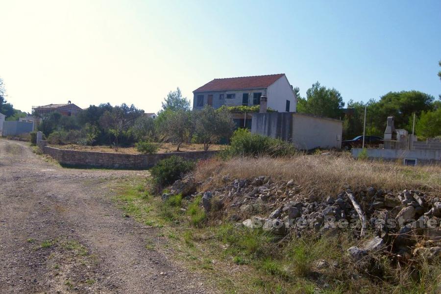 Ostrov Brač - dom na renováciu