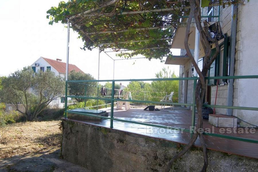 Ostrov Brač - dom na renováciu