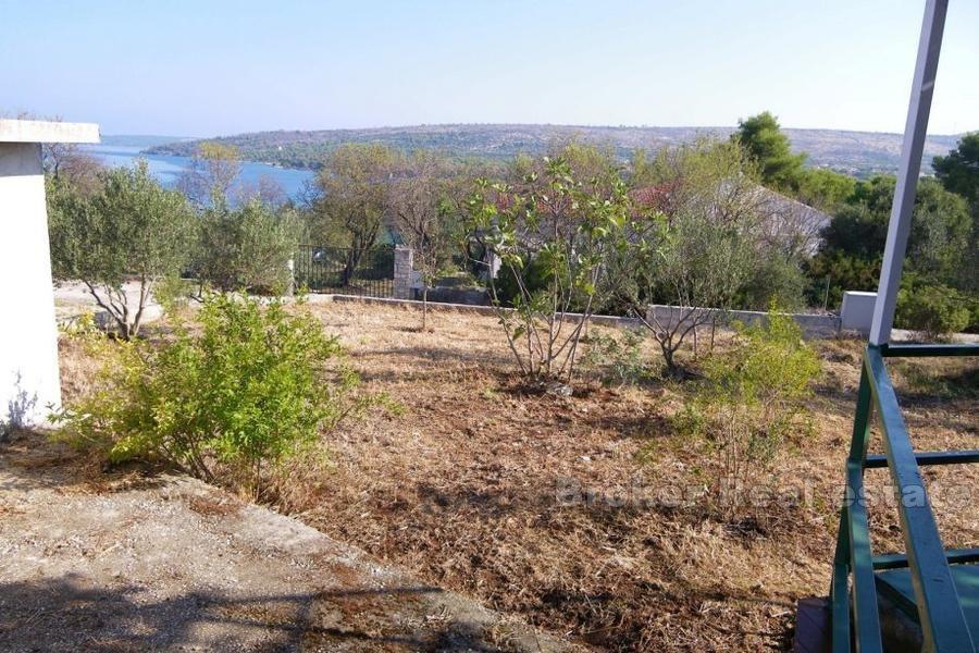 Ostrov Brač - dom na renováciu