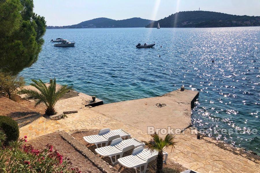 Rogoznica, apartment house first row to the sea