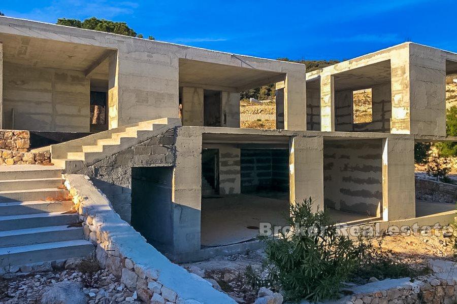 Rogoznica - Villa inachevée dans un emplacement exceptionnel