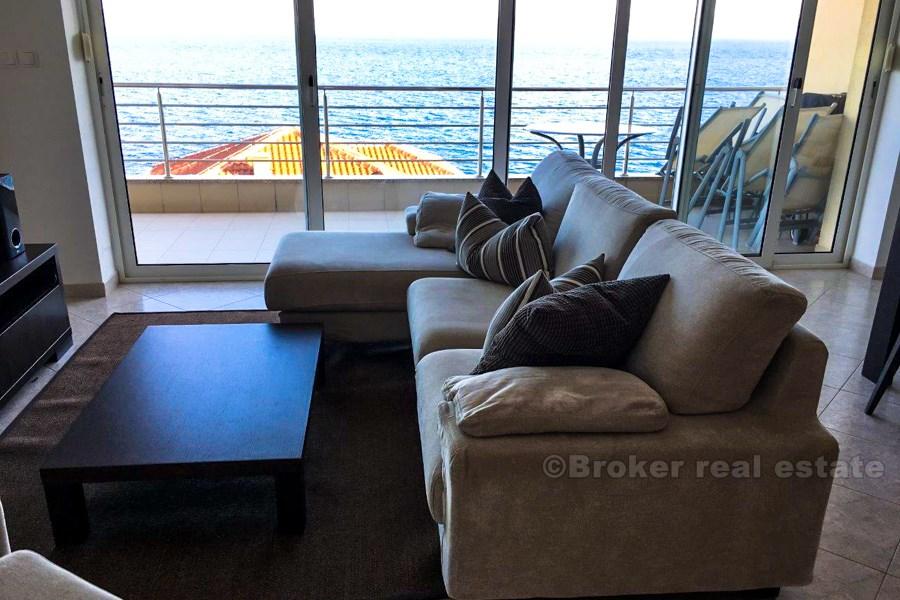 Ciovo - Modern apartment with sea view