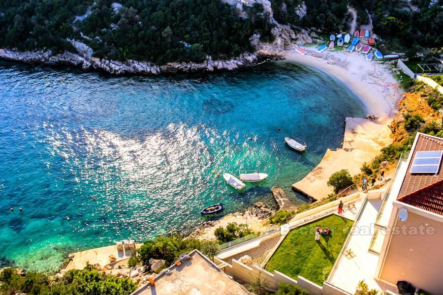 Trogir - Casa / villa, in bella posizione con vista sul mare aperto