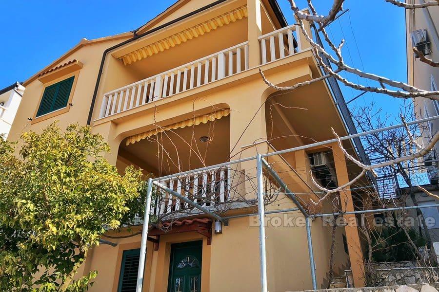 Rogoznica, schönes Haus mit schöner Aussicht