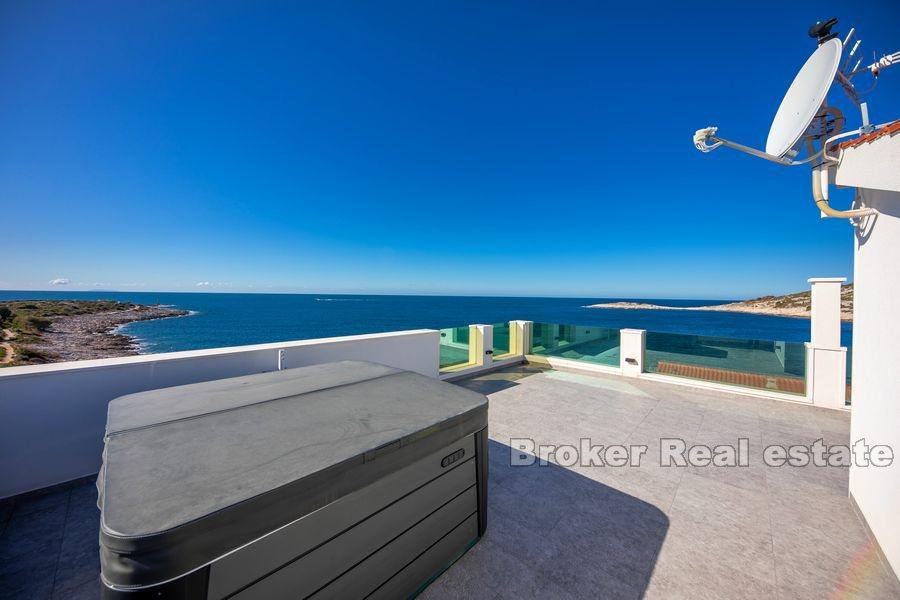 Rogoznica - Schöne Familienvilla mit Pool