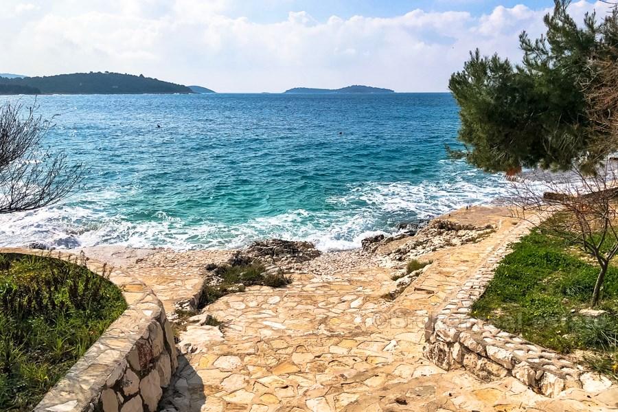 Рогозница - Прекрасный дом с видом на море