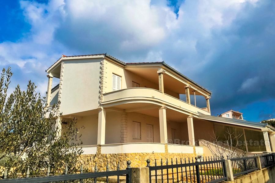 Рогозница - Прекрасный дом с видом на море