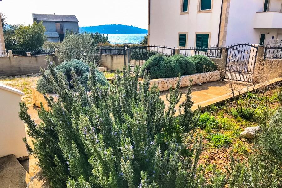 Рогозница - Прекрасный дом с видом на море