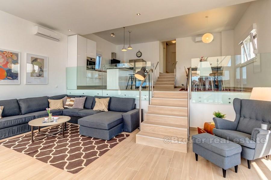 Rogoznica - úžasná vila s bazénem a výhledem na moře