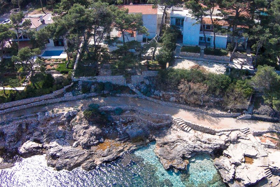 Hvar - Vakkert hus med 6 leiligheter, første rad til sjøen