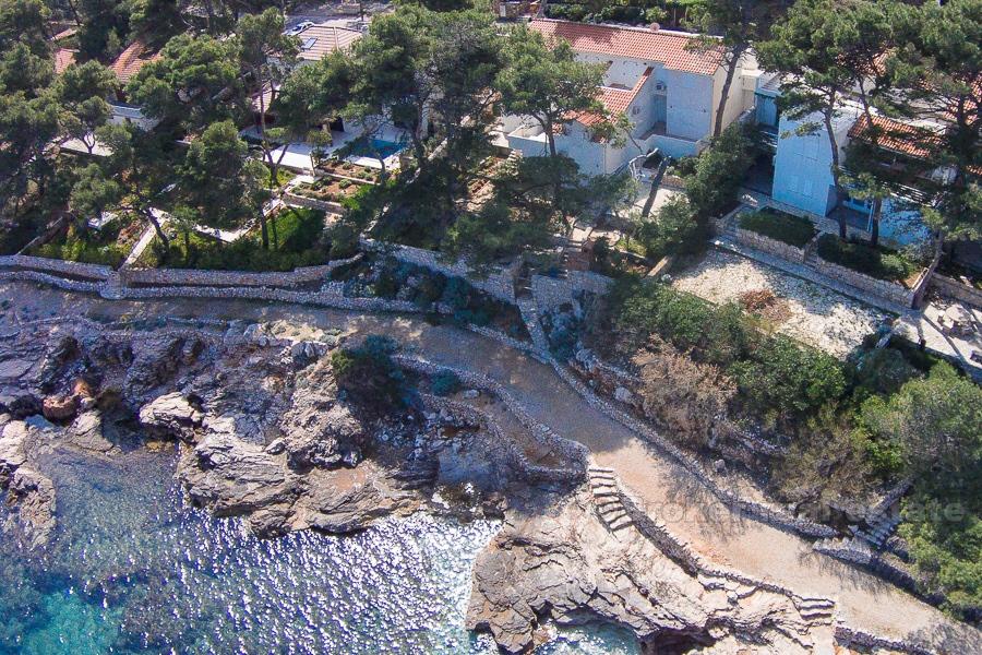 Hvar - Lijepa kuća sa 6 apartmana, prvi red do mora
