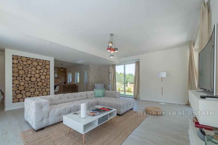 Hvar - Nowoczesna willa z tradycyjnym akcentem