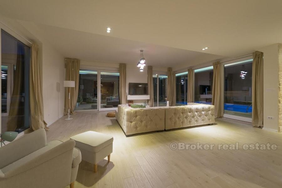 Hvar - Nowoczesna willa z tradycyjnym akcentem