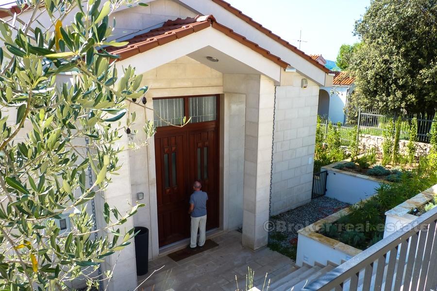 Ciovo - Luxe, villa de style traditionnel avec piscine