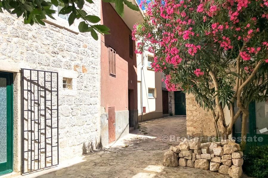 Šibenik - Dom v starej časti Šibeniku