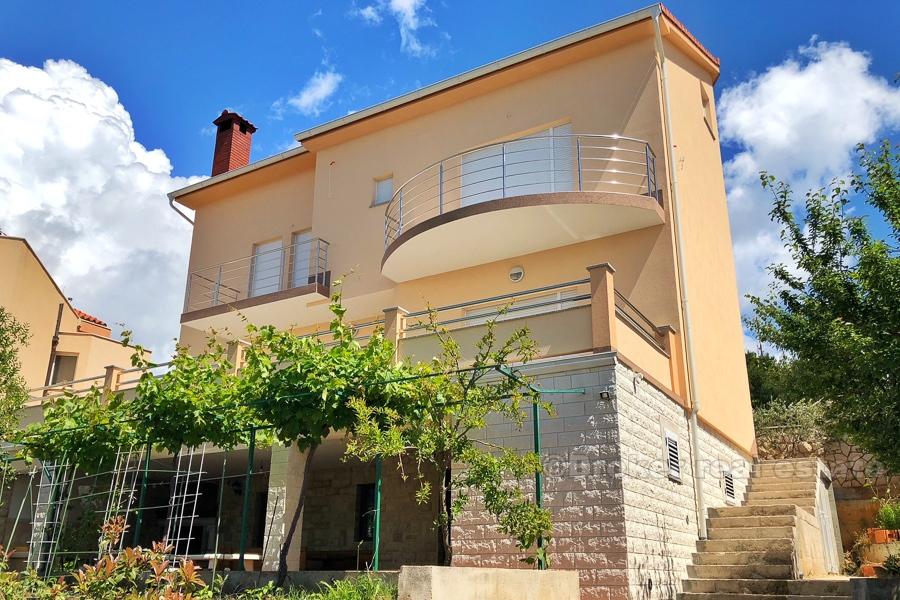 Nedaleko města Primosten, krásný dům