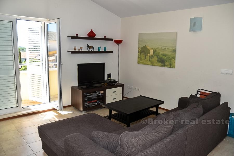 Rogoznica - Lovely apartment at top floor