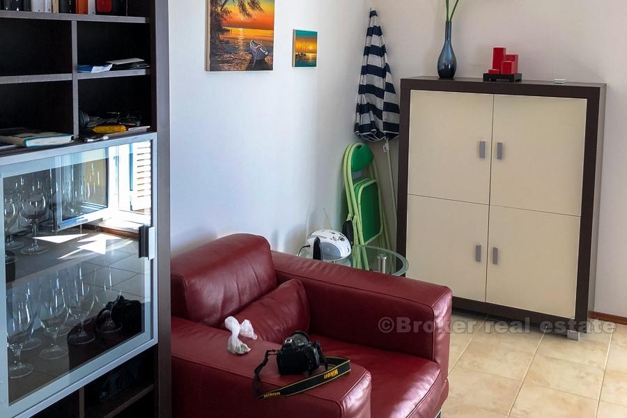 Rogoznica - Lovely apartment at top floor