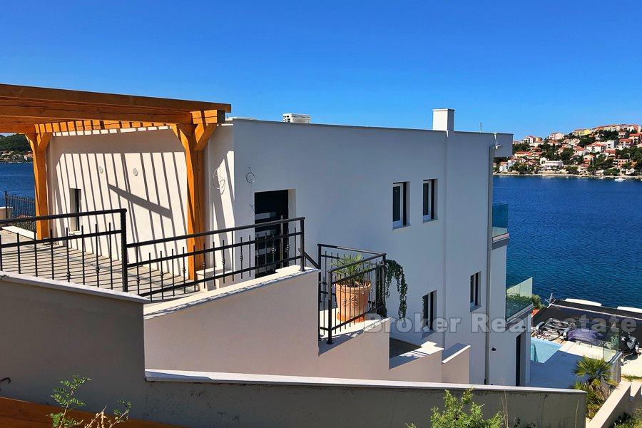 Rogoznica - Nybygd villa med svømmebasseng