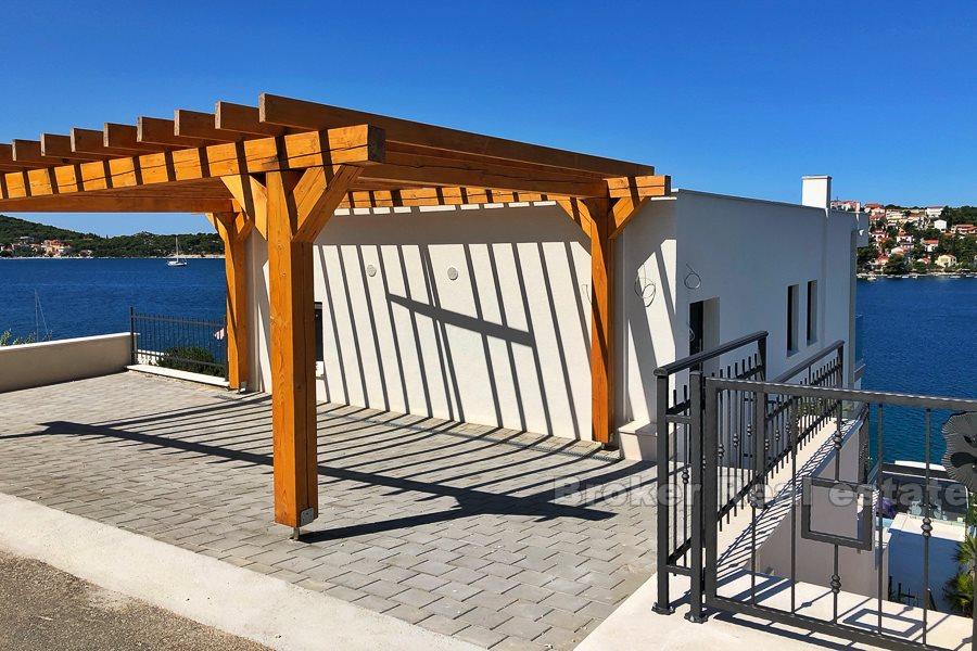 Rogoznica - Nybygd villa med svømmebasseng