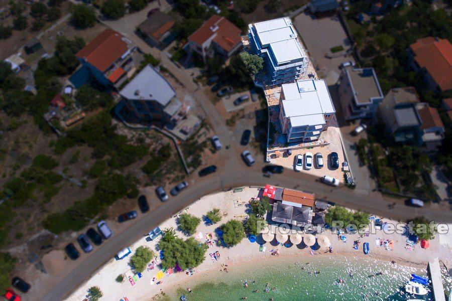 Primosten - Nové moderní apartmány v první a druhé řadě k moři