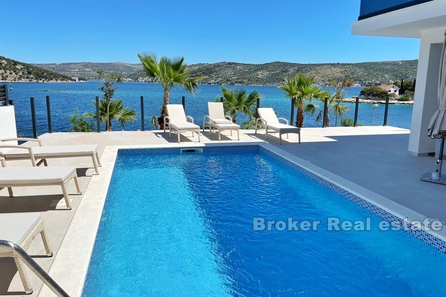 Rogoznica, piękna, nowoczesna willa zbudowana w wyjątkowej pozycji