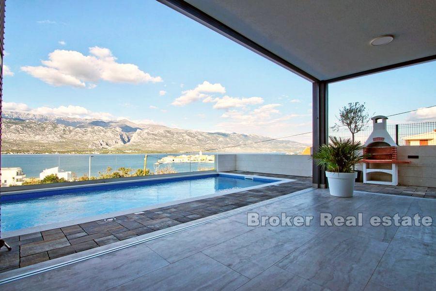 Nära Zadar, lägenhet på bottenvåningen med privat pool och trädgård