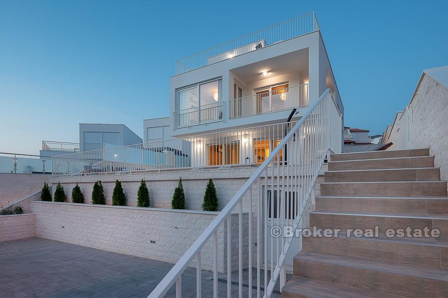 Near Rogoznica, attractive, modern villa with swimming pool