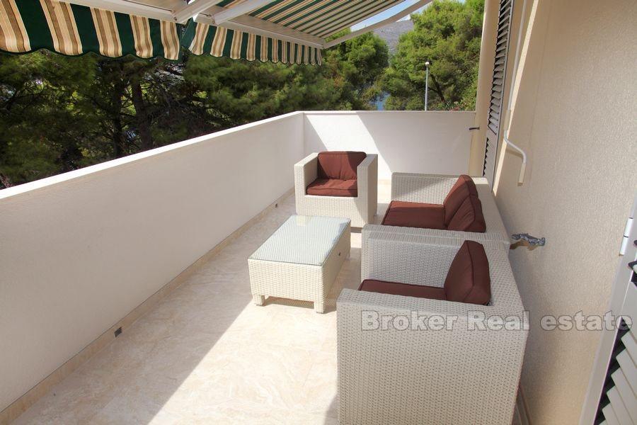 Island of Ciovo, nice house near the sea