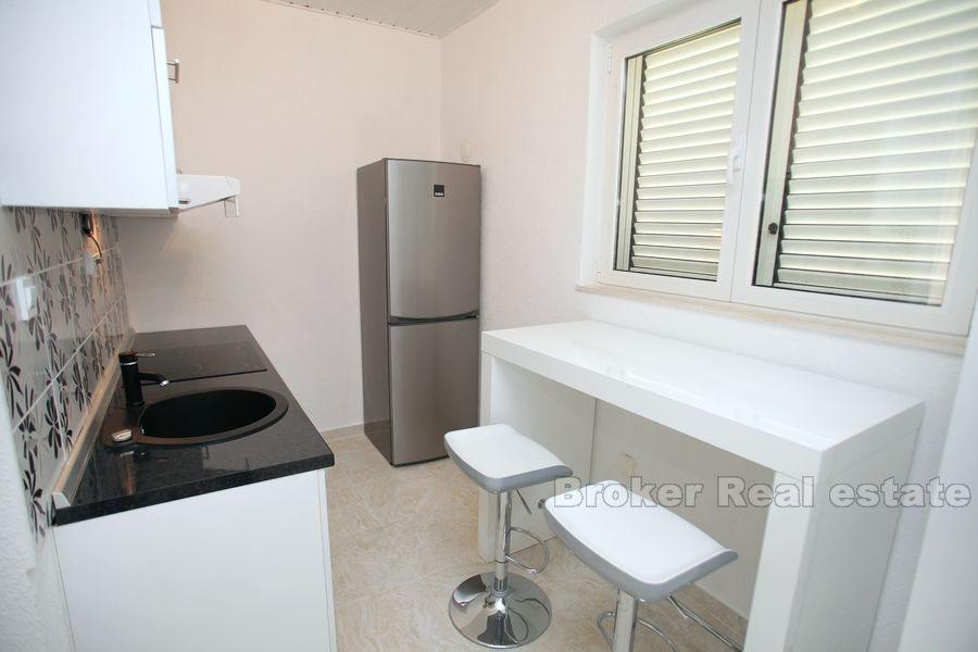 Island of Ciovo, nice house near the sea