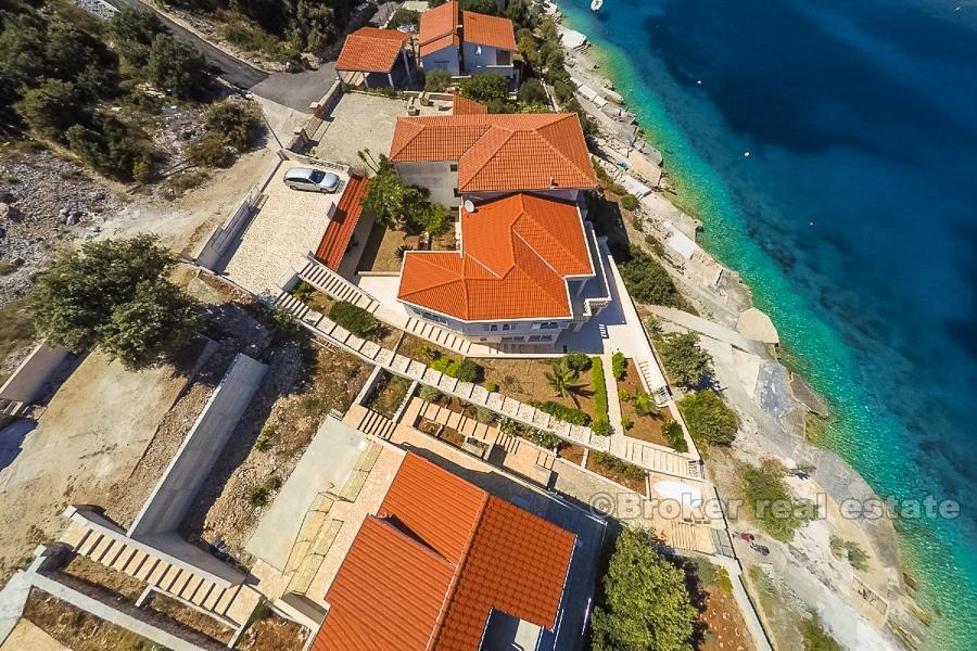 Rogoznica, villa dans la première rangée de la mer