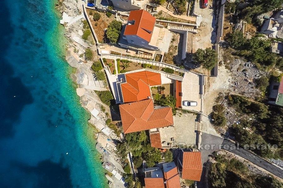 Rogoznica, villa dans la première rangée de la mer