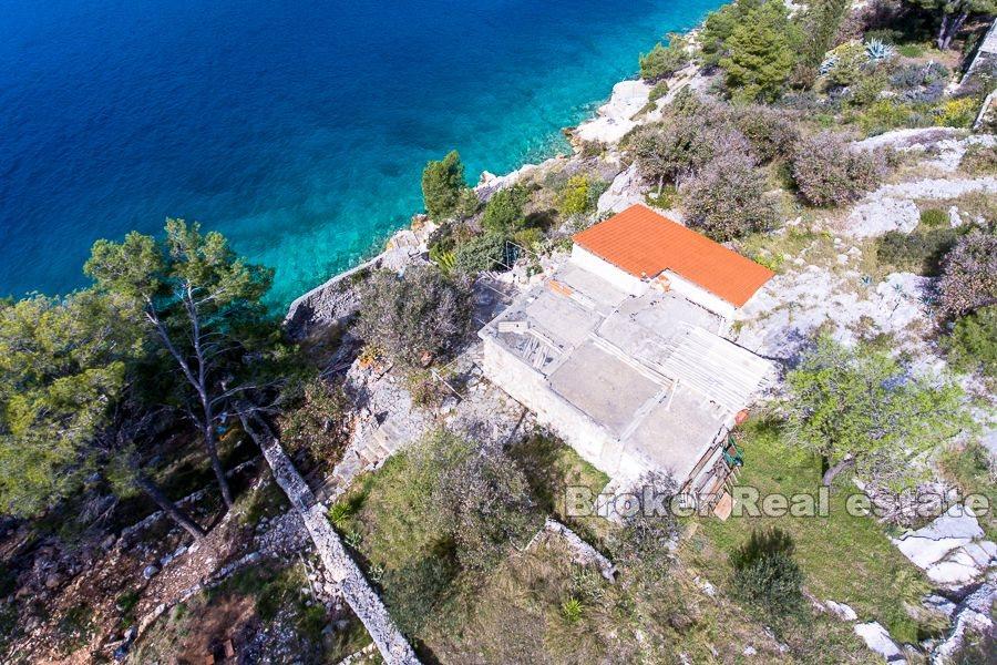 Island of Brac, house in the first row to the sea, an exceptional location