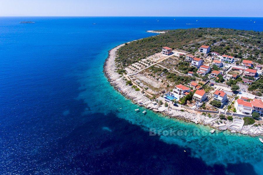 Rogoznica, vakker villa ved sjøen med svømmebasseng