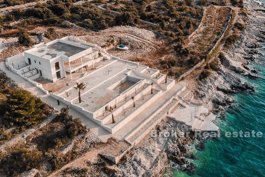 Rogoznica, seafront villa with swimming pool