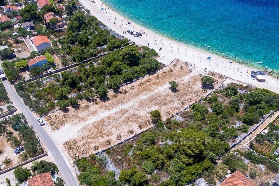 Rogoznica, byggande land, första raden till havet