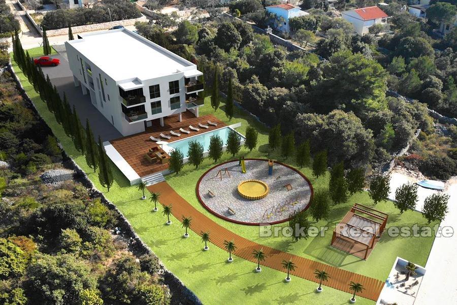 Rogoznica, Baugrundstück, erste Reihe zum Meer