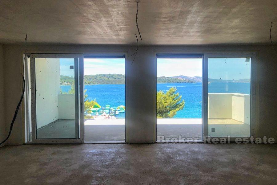 Wyspa Ciovo, niesamowite apartamenty w pierwszym rzędzie do morza