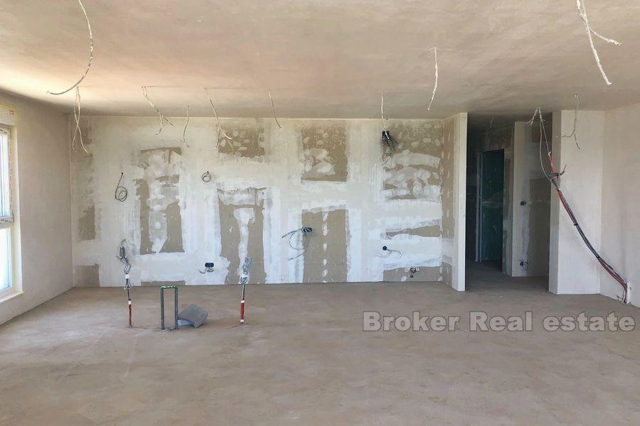 Wyspa Ciovo, niesamowite apartamenty w pierwszym rzędzie do morza